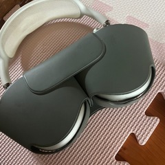 AirPods MAX
