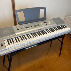 ヤマハ　電子ピアノ　DGX-230の画像