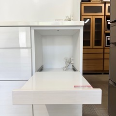 【超美品‼️】現行モデル♪ ニトリ 100cm幅キッチンボード(ソレル100KB) 食器棚 収納家具 艶あり木目調ホワイト♪の画像