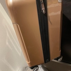 スーツケースの画像