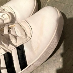 【募集中】adidas スニーカー　白の画像