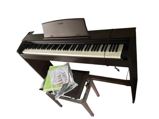 配達無料せーる！　CASIO　PX-770 18年製 激美品 電子ピアノ CASIO PX-770WE 2018年製 中古 椅子付き ホワイト