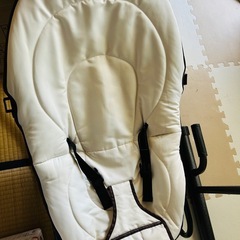 ベビー用品　バウンサー　
