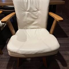 限定値下げ！ 【中古】ダイニングテーブルセットの画像