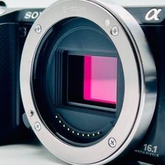SONY ミラーレス一眼カメラ α NEX-5N ズームレンズ フラッシュ デジタルカメラの画像