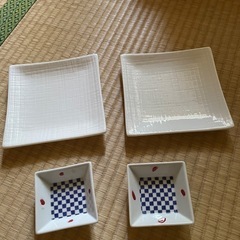 平皿セット　取りに来て下さる方にの画像