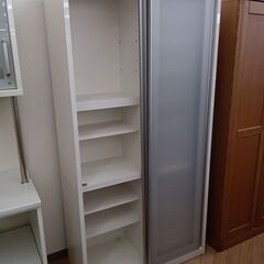 ★ジモティ割あり★  扉付収納 ホワイト H197×D45×W99 クリーニング済み TK5156の画像