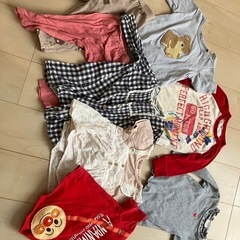子ども服の画像
