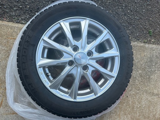 スタッドレス付きホイルセット 14インチ ４本セット程度良し