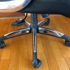 オフィスチェアの画像