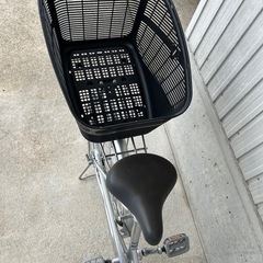 自転車　24インチ　ママチャリ　　カゴ付き　変速無しの画像