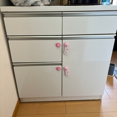 食器棚
