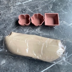 赤ちゃん　離乳食　お皿　シリコン　エプロン　