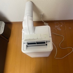 アイリスオーヤマ　コンパクトクーラーICP-0301G