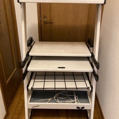 パソコンラック