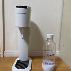 SodaStream（ソーダストリーム）本体＋専用ボトル＋ガスシ...