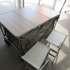  ※取引中/売約済***********　　　中古美品　キャリーワゴン チェア テーブル セット グリーン×グレーウッド　テーブルチェア付きの画像