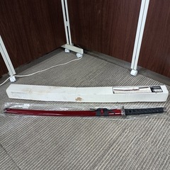 [八5054]  ワイ・エス・エヌ　鑑賞用　木製刀　長さ約98㎝　重量440gの画像