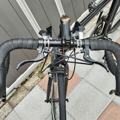 ロードバイク ドロップハンドル シマノ14段変速搭載 700×28c 黒の画像