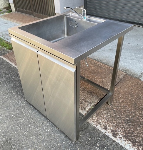 特注品 業務用 台付き1槽シンク 混合水栓付き 幅730×奥750×高さ840(mm) 扉付き 一層シンク 一層 1層 一槽 店舗 厨房機器 流し台 大阪