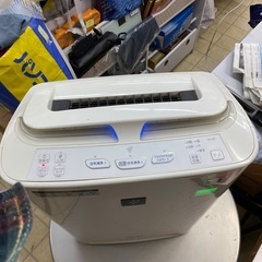 シャープ 加湿空気清浄機ホワイトプラズマクラスターイオン搭載 KC-Z45-W　の画像