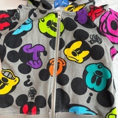 ミッキーのパーカー100サイズ　ディズニーで購入の画像