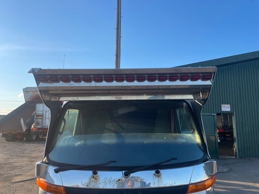 バイザー角マーカー付き
　トヨタ2トンベース