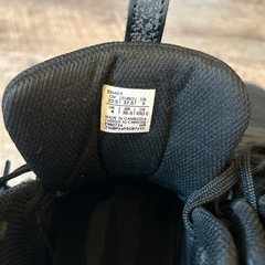 バスケシューズ　アシックス　NOVA SURGE 3 GS 23.5cm　の画像