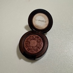 アイシャドウ