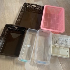 収納カゴ