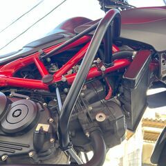 ホンダVTR-F２５０、ボディーカラー黒、赤フレーム、2017年式、自賠責R10年1月19日までの画像