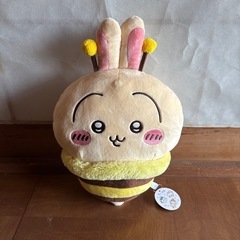 ちいかわ　うさぎ　ハチさん　BIGぬいぐるみ