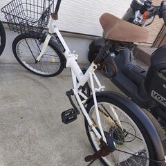 折りたたみ自転車　ギア付き　ミニベロ　カゴ付きの画像