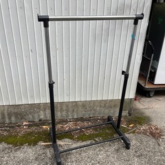 【百光工建】中古　高さ調整可能 ハンガーラック 黒・シルバー