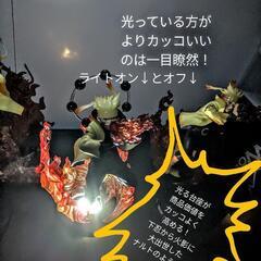 パロディーグッズ　NARUTO六道仙人モード（光る台座３個付き　忍界大戦時最強状態ナルトフィギュアと、影分身２体と、九尾チャクラ3セット込み）の画像