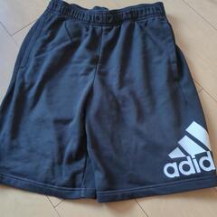 アディダスハーフパンツ