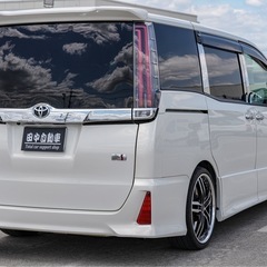 ノアハイブリッド‼️車検付き‼️ローン可能‼️の画像