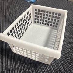 収納カゴ