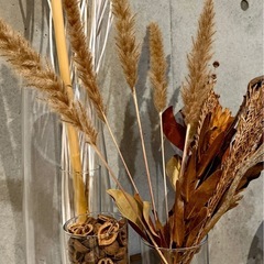 【4点セット／バラ売り可】ドライフラワー＆ウッドサイドテーブル（引取限定） の画像