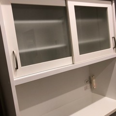 ニトリ  食器棚 白　キッチンボードの画像
