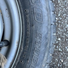タイヤ付き　鉄チンホイール2本　セット　軽トラック用の画像