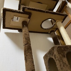 【無償譲渡完了しました。】キャットタワー　大型　引取り限定　分解後お渡しの画像