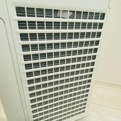 SHARP 加湿空気清浄機　KC-G40-W 2017年製の画像