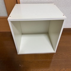 ② カラーボックス　収納
