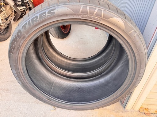 【USED】TOYOタイヤPROXES FD1 245/40/20