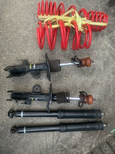 サスペンションキット(フロントストラット・リアショック)