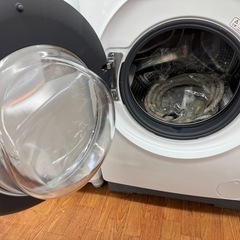 2022年製AQUAのドラム式洗濯機です！の画像