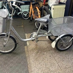 三輪車
