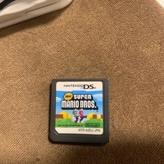 任天堂　new3DS 本体➕ソフト1つ
の画像