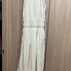 Zara ワンピースの画像